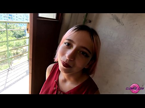 ❤️ Nemandi Sensual sýgur ókunnugan í úthafinu - Ásamt andliti hans Kynlífsmyndband á is.xxxdl.ru ☑